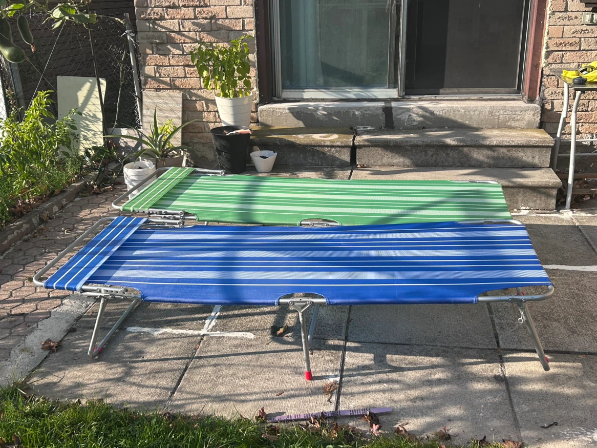 Two folding camp bed cots - photo 3