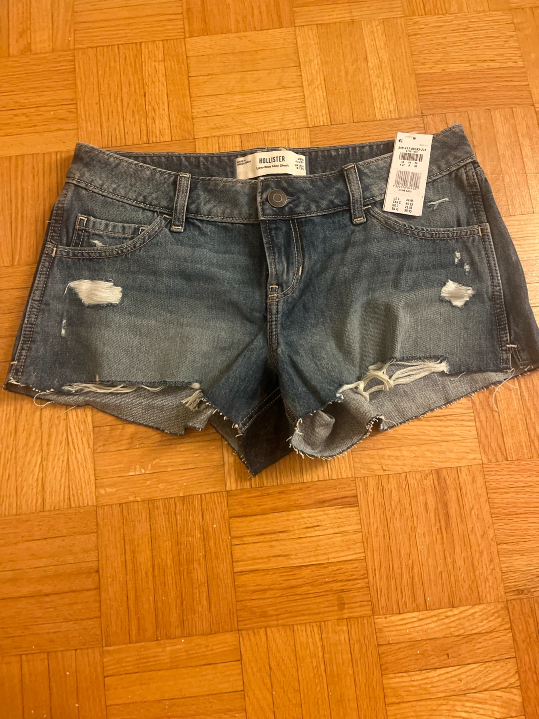 Hollister Low-Rise Mini Shorts