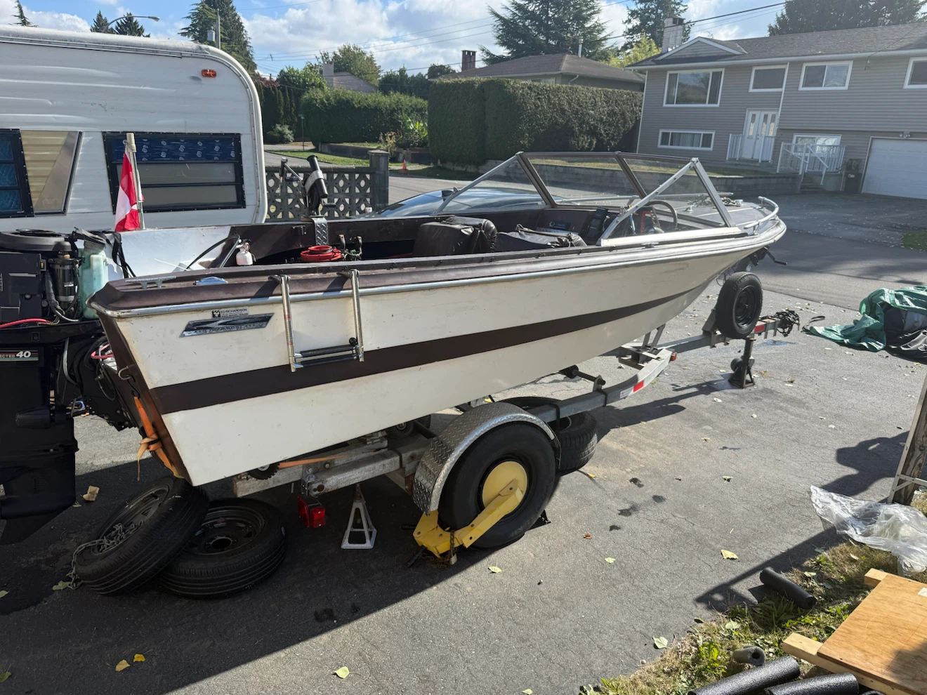 16 FT thermoglass Boat with Trailer and Motor