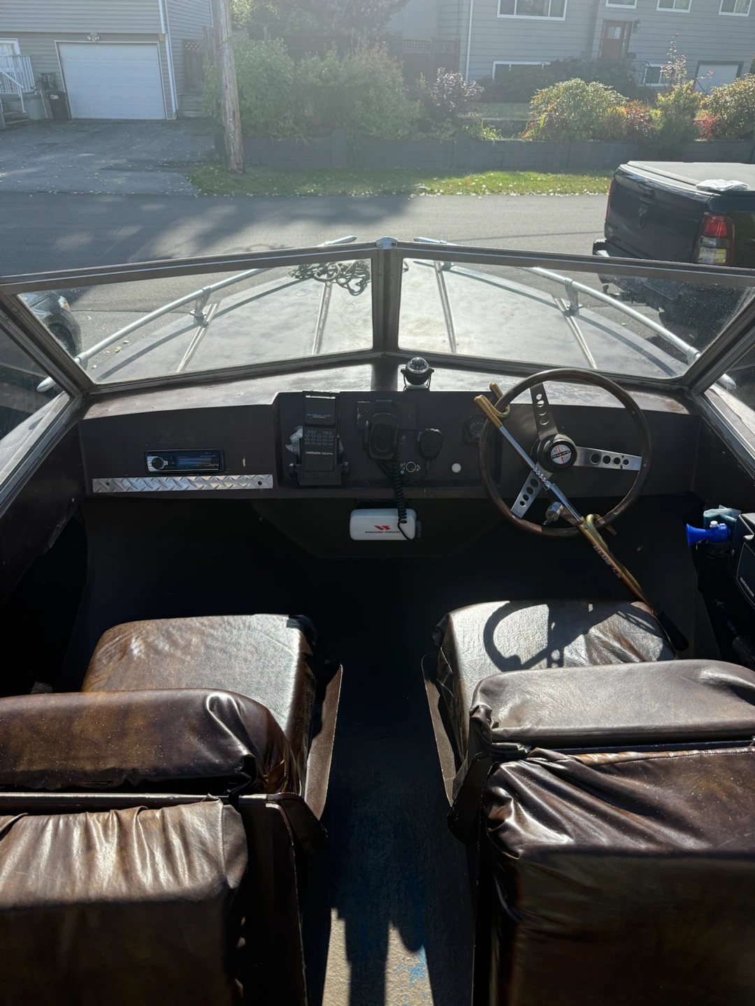 16 FT thermoglass Boat with Trailer and Motor - photo 5