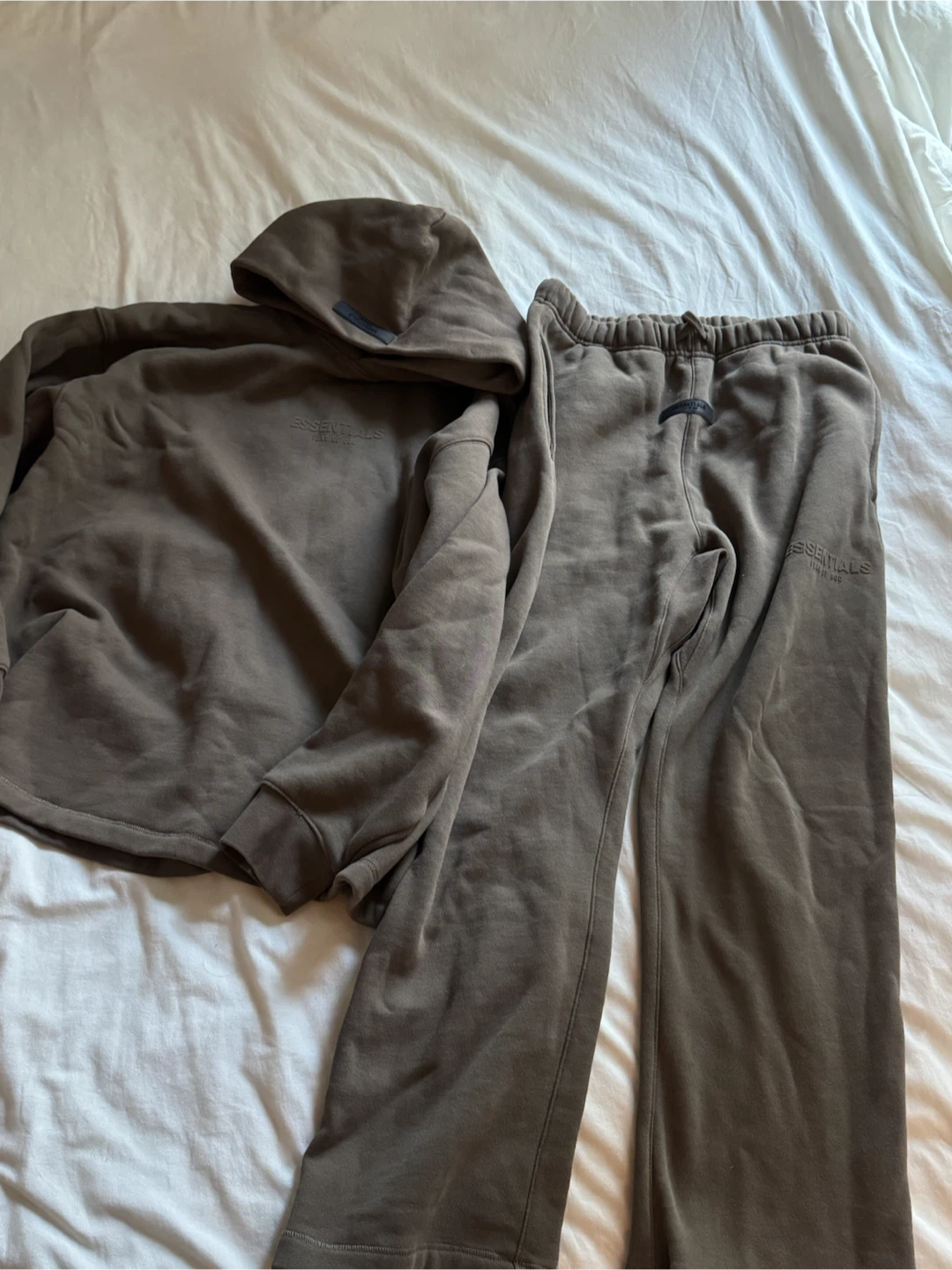 Essentials Fear of God Sweatsuit Small - photo 2