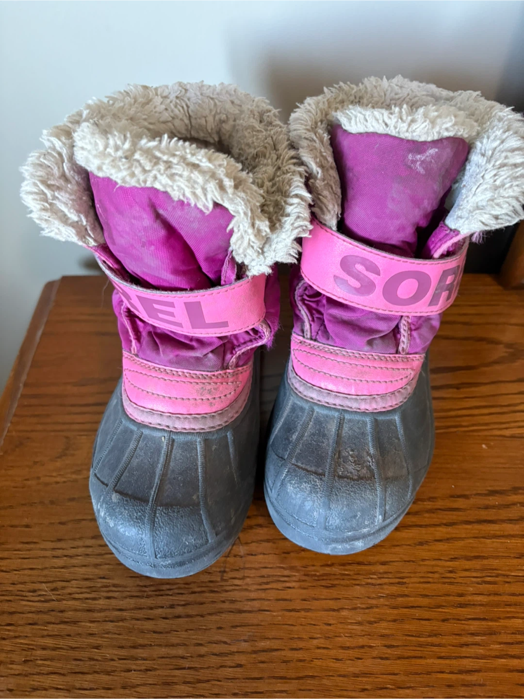 Sorel Winter Boots Pink Size 11 girls