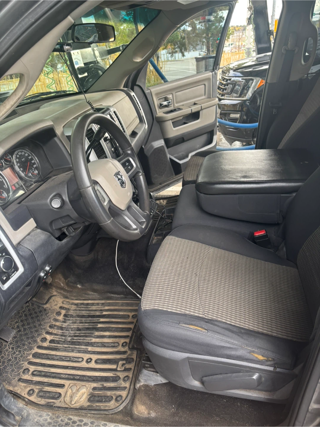 2011 Ram 1500 - photo 5
