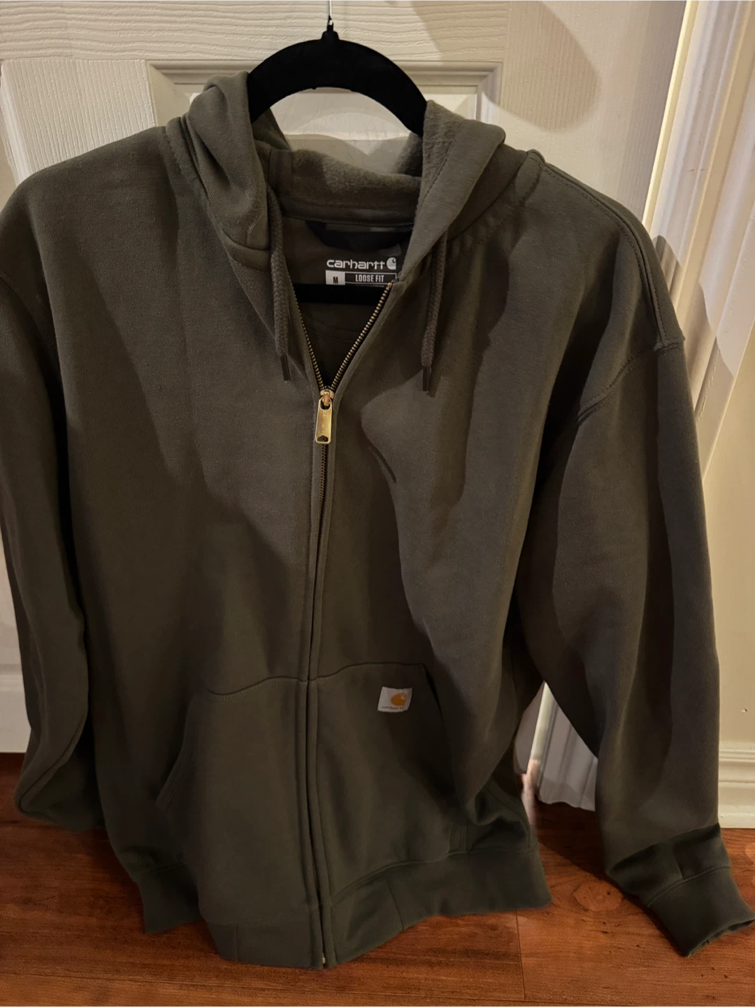 Men’s Medium Carhartt Loose Fit Zip-Up Hoodie