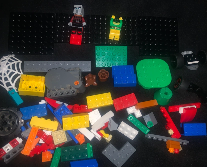Assorted LEGO Minifigures and Building Bricks - photo 3