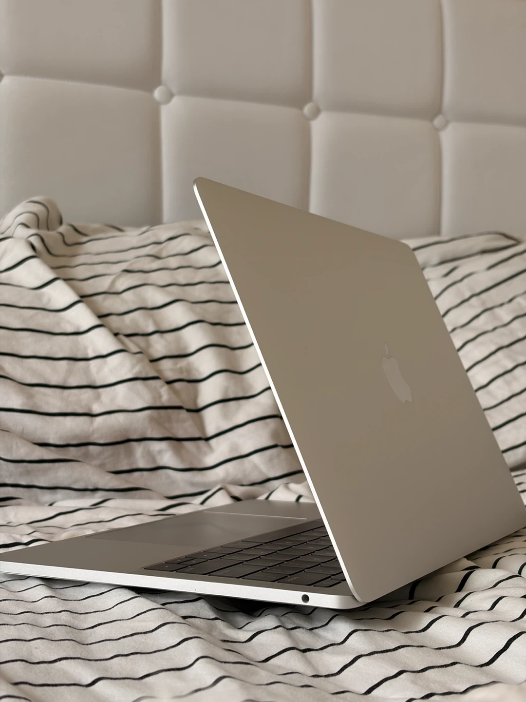 MacBook Pro (Retina, 13-inch, 2017) — i5 / 8GB - photo 4