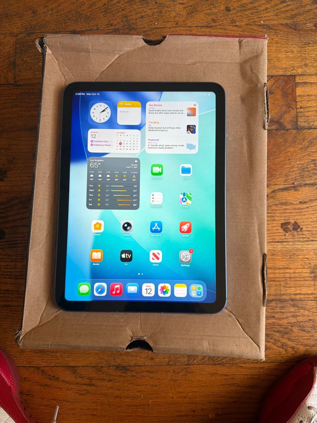 Apple iPad Air Blue - photo 3