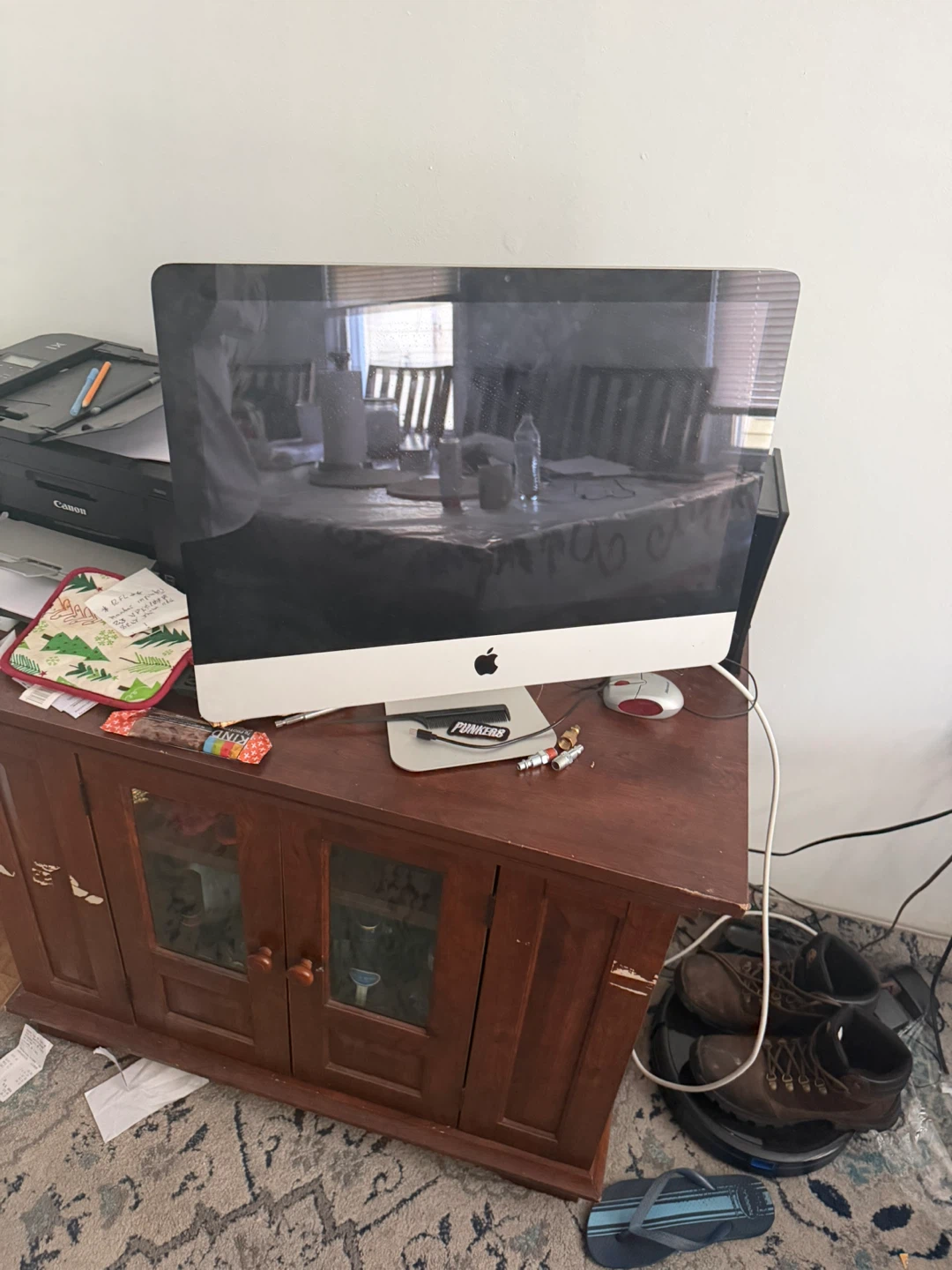 Apple iMac desktop computer