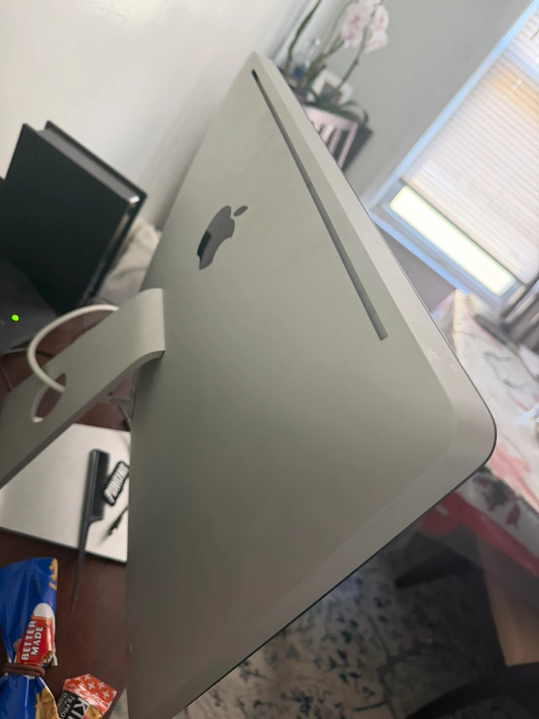 Apple iMac desktop computer - photo 2