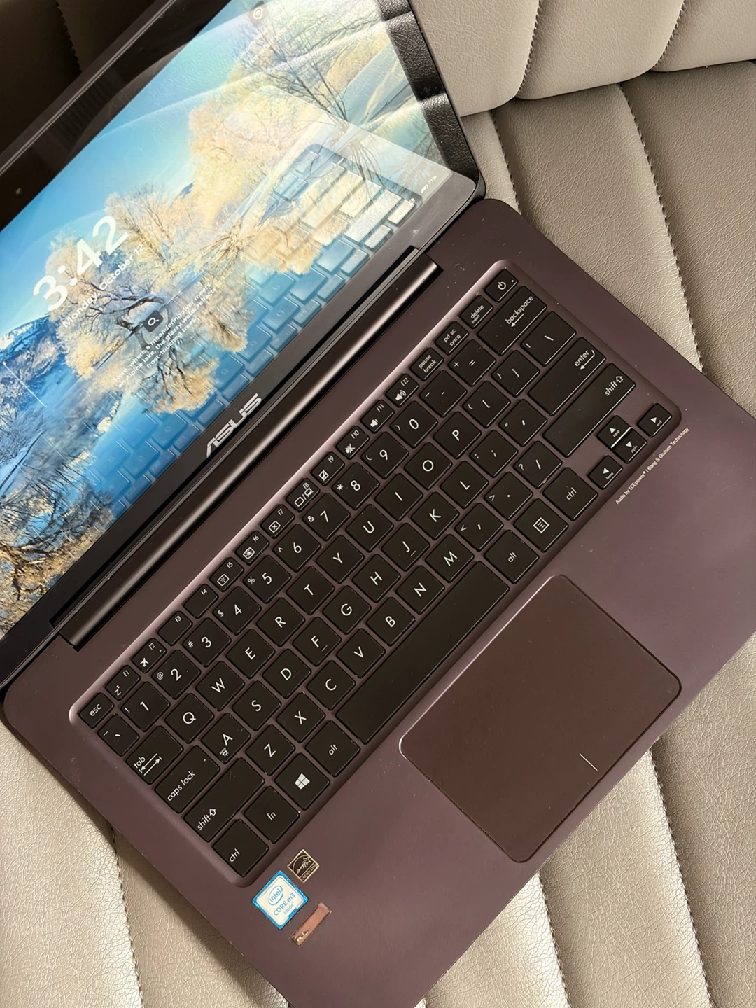 Laptop ASUS ZenBook Touch UX305C — m3 / 8GB / 256GB - photo 2