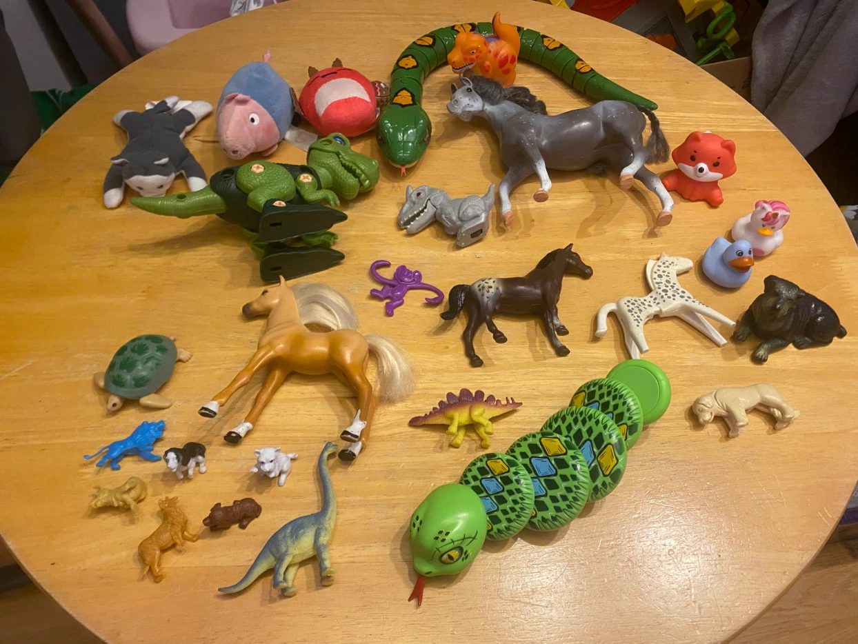 Assorted animal toy lot