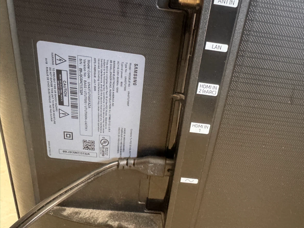 Samsung 43" 4K Smart TV (UN43TU7000) — $100 - photo 3