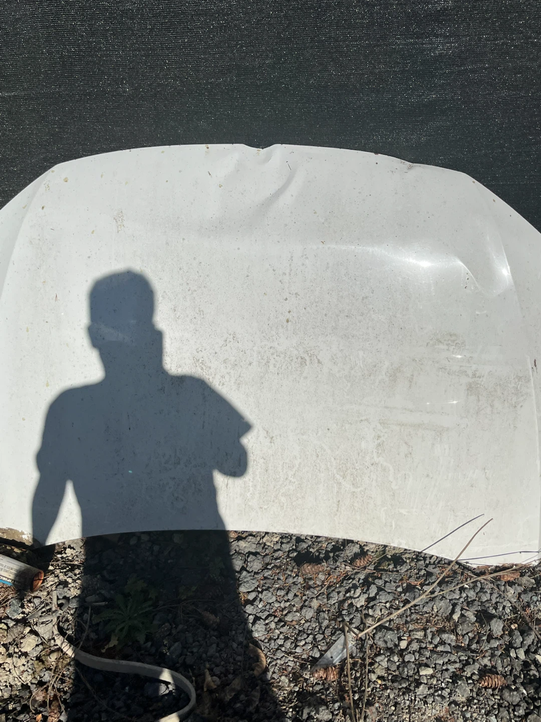 White Volkswagen vehicle hood - photo 3
