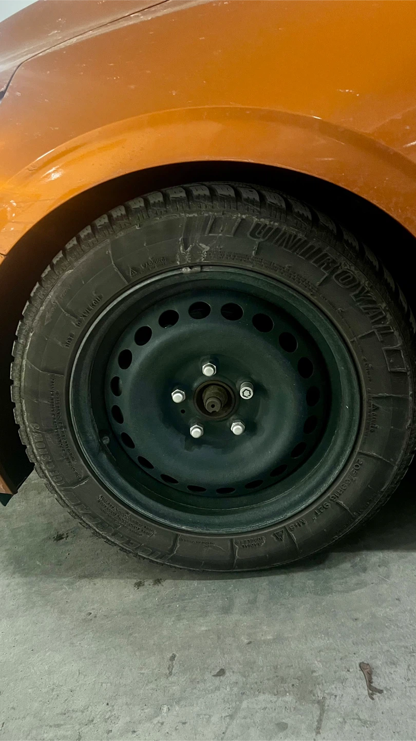 Winter tires on Rims 205/60R16