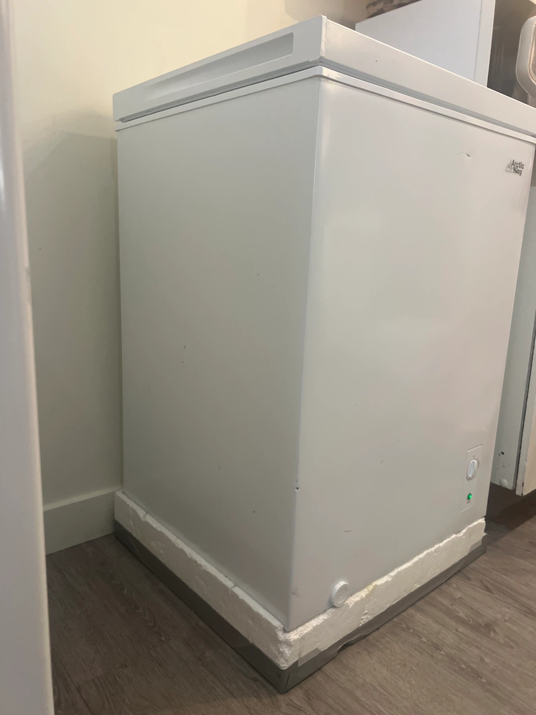 Arctic King 5.1 cu. ft. Convertible Chest Freezer - photo 3