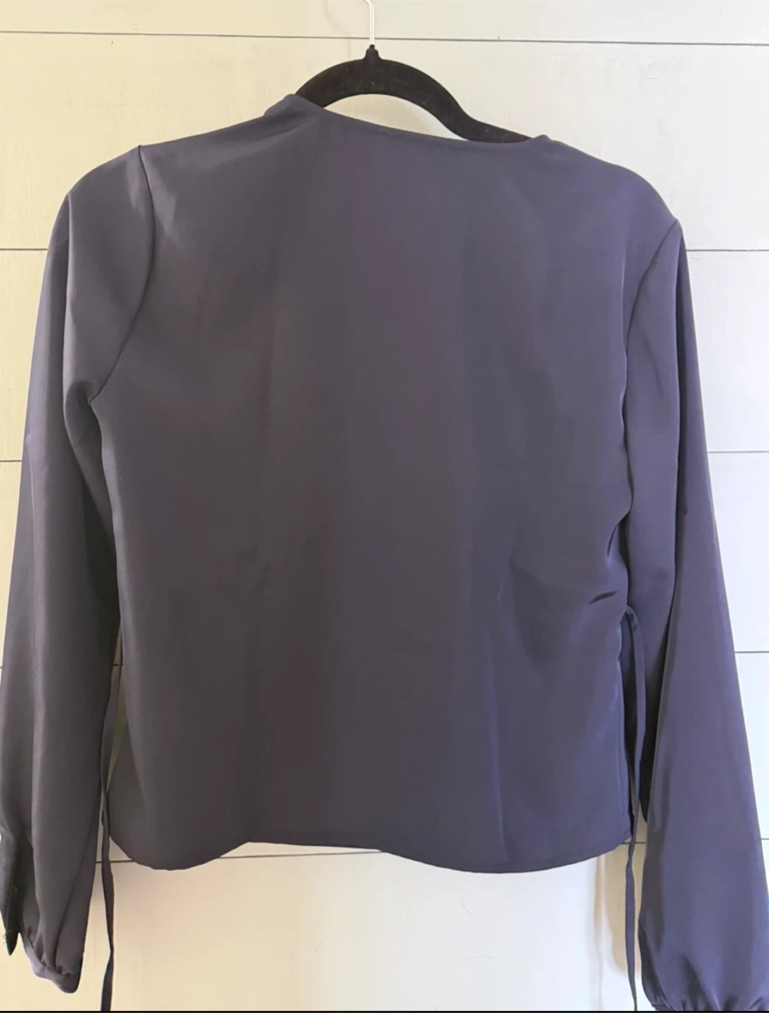 Banana Republic Silky V-Neck Top - photo 4
