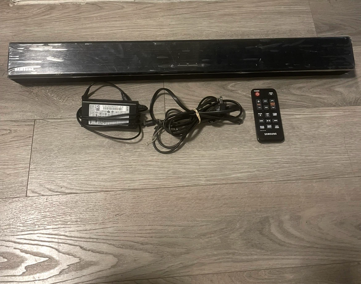 SAMSUNG SOUND BAR HW-J250 WITH REMOTE - photo 2
