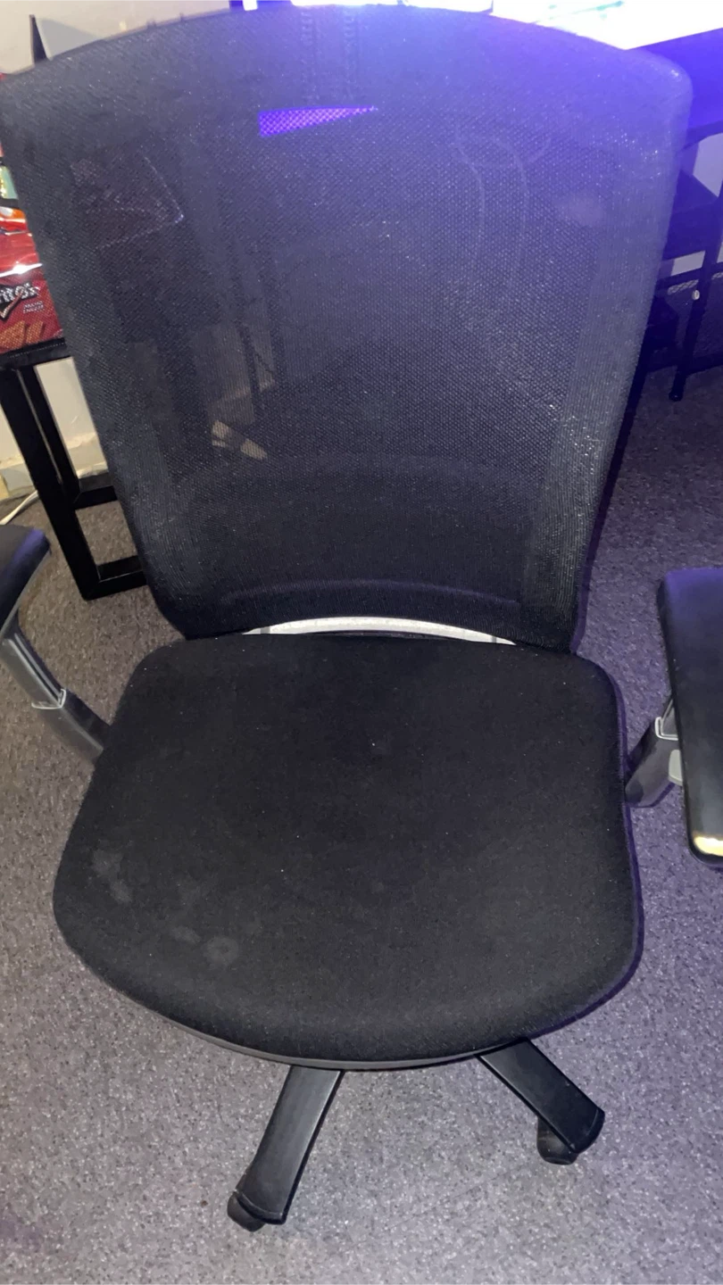 Black Mesh Office Chair