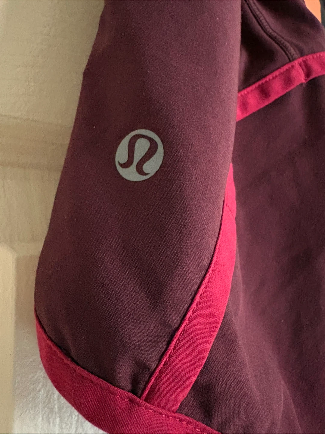 Lululemon Run Times Shorts - Sz 4 - photo 3