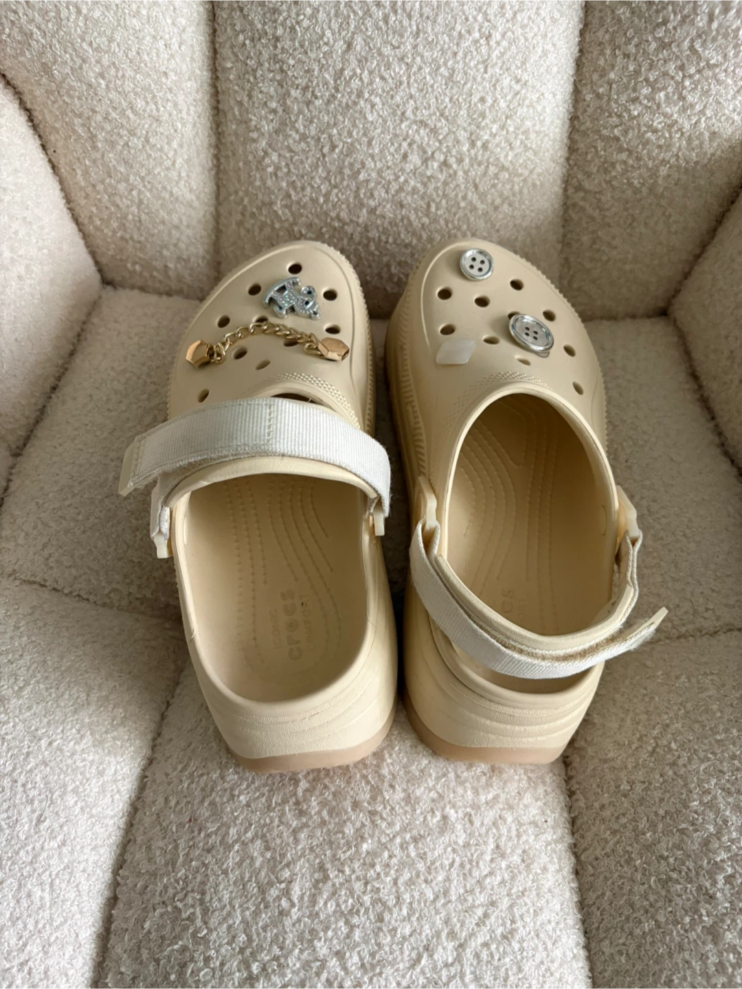 Women’s Crocs Hiker Xscape Clogs Sz 6 - photo 2