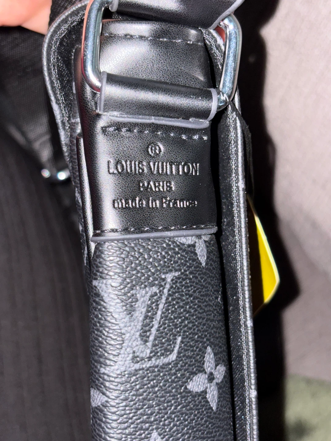 Louis Vuitton Messenger Bag - photo 3