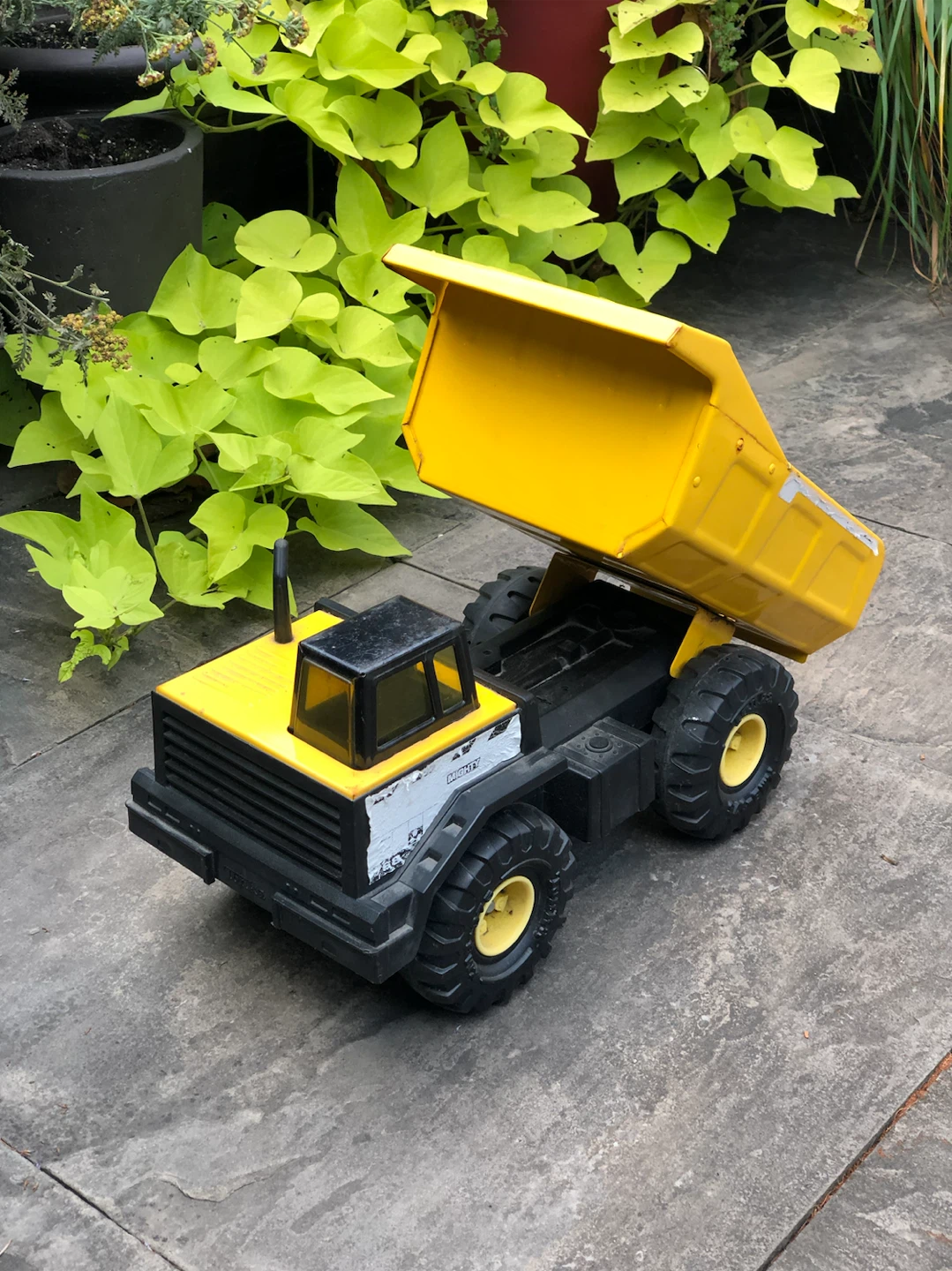 Vintage Tonka Dump Truck - photo 2
