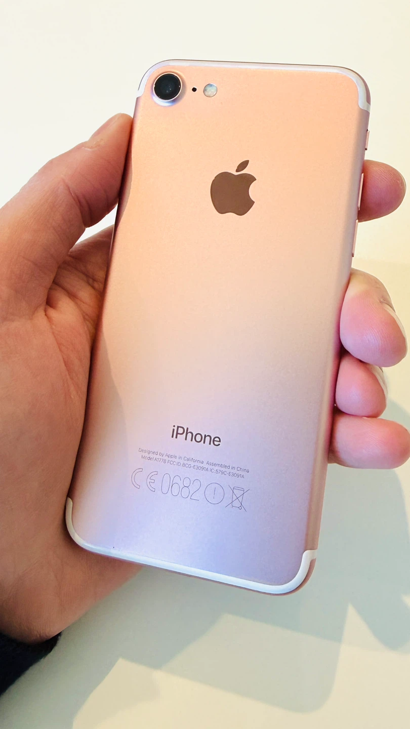 Apple iPhone 7 Rose Gold 128Gb - photo 2