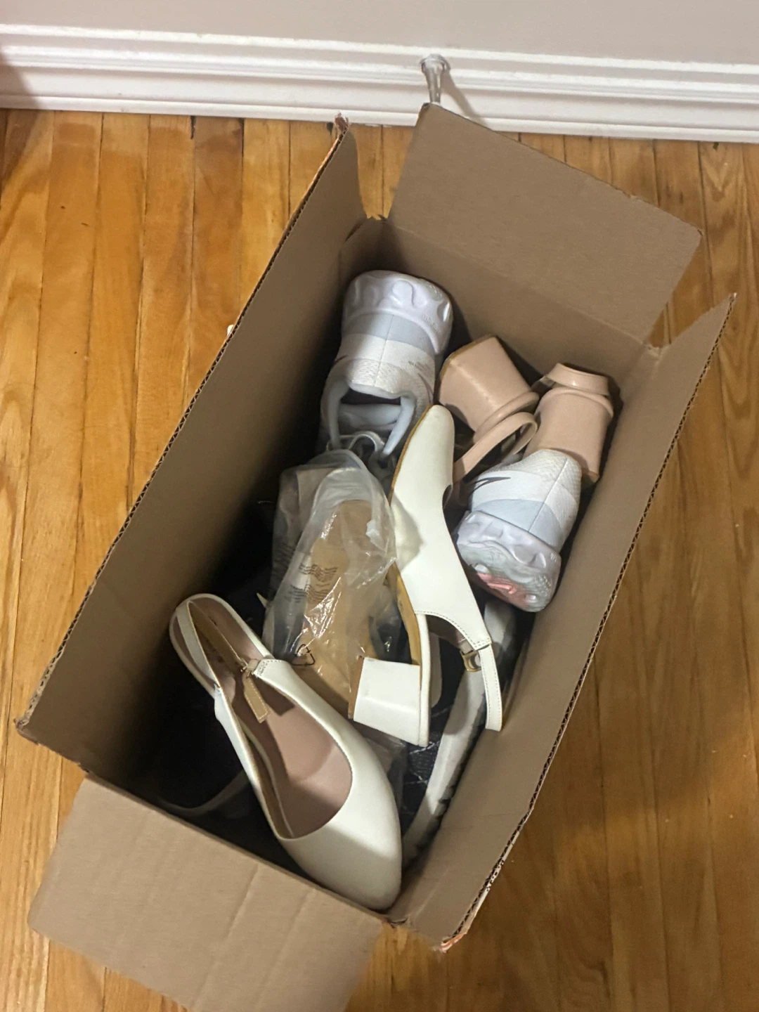 Moving Sale - Everything must Go - photo 3