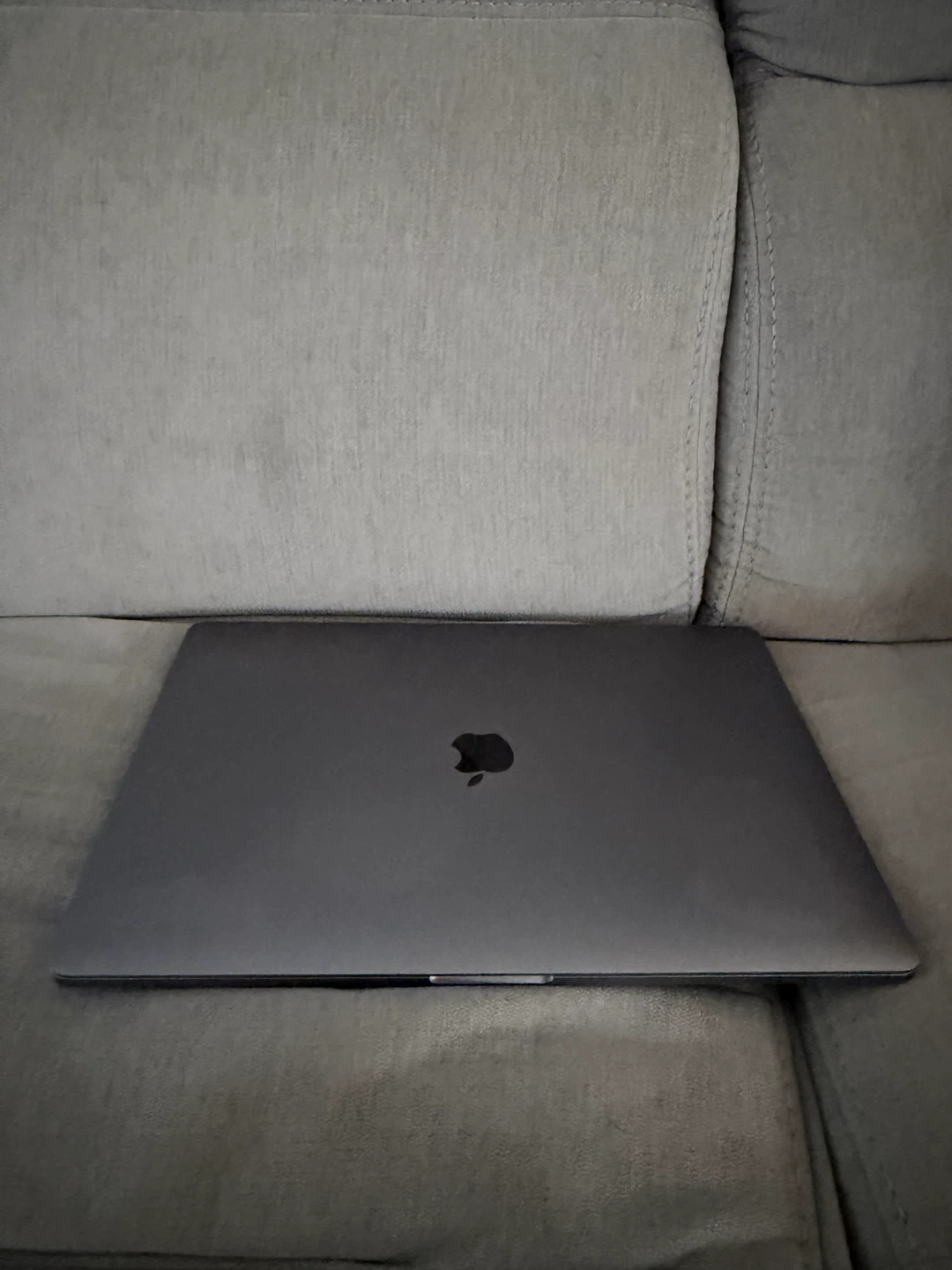 MacBook Pro 15” 2017 Touch Bar Touch ID 16gb ram ssd - photo 2
