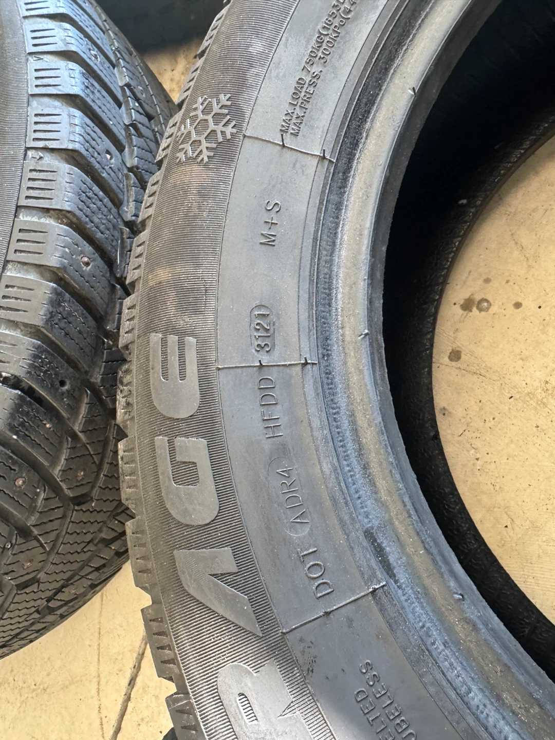 225/60R16  Winter Tires - Mirage MR-W662 (Set of 4) - photo 4