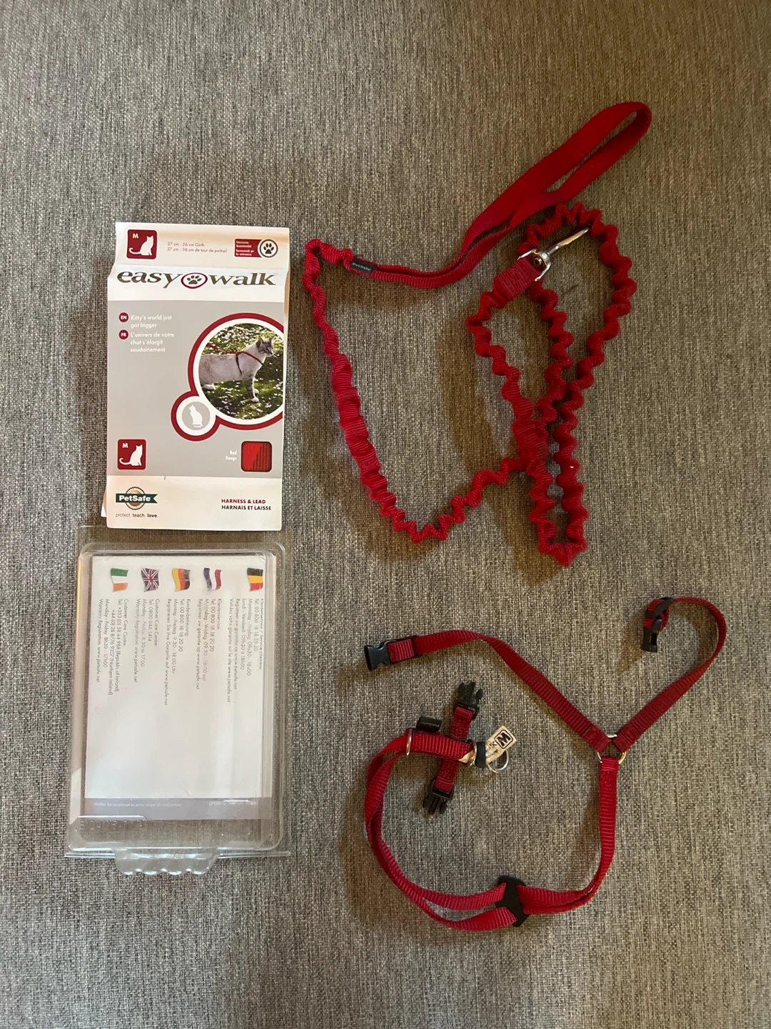 Cat harness and leash