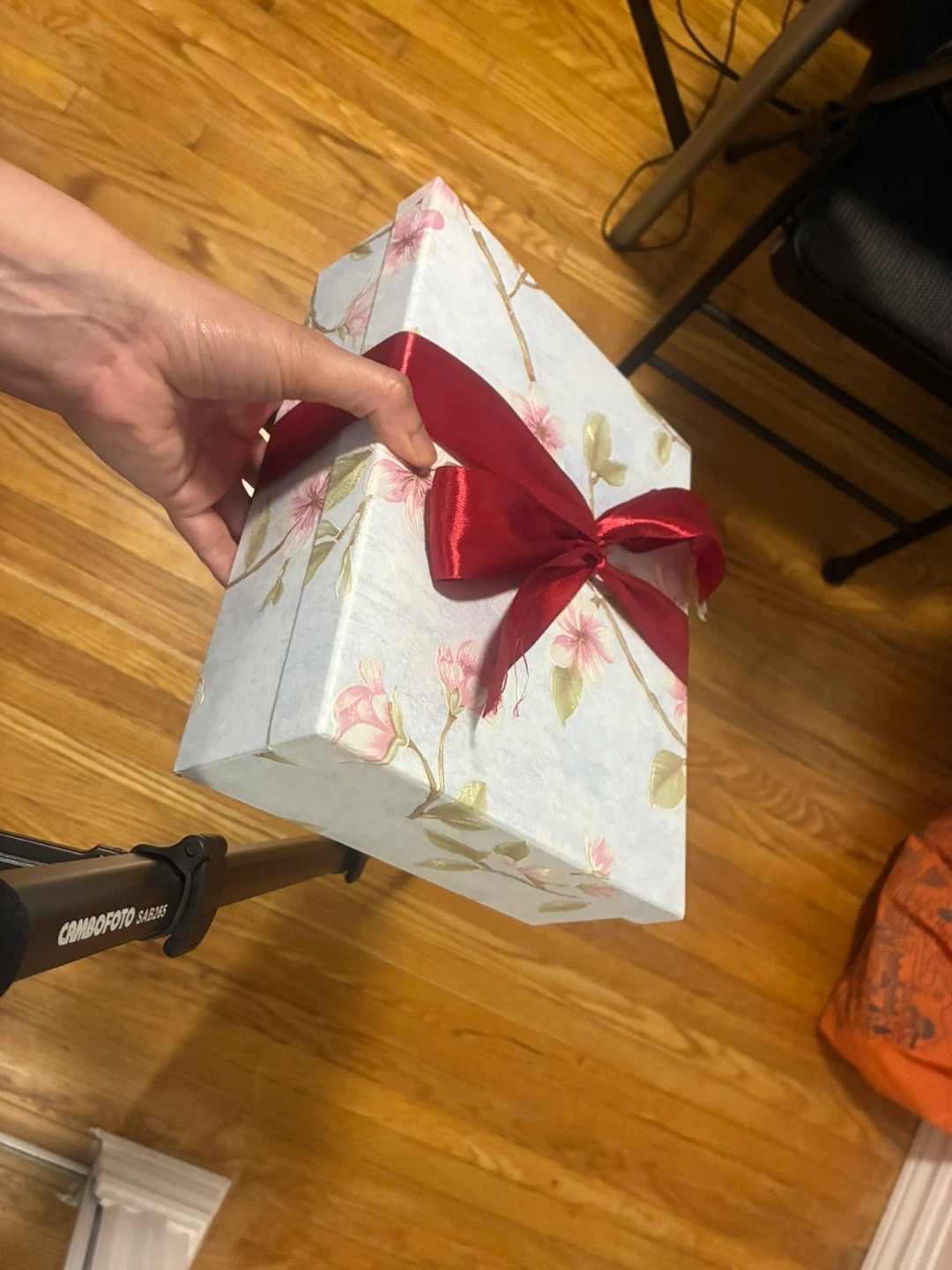 Moving Sale , Gift or Jewelry Box - photo 3