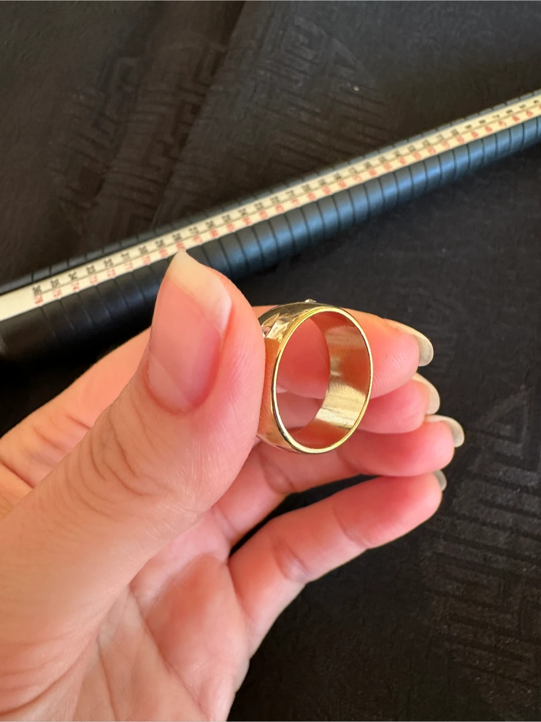 Gold Tone Band Ring with Accents - photo 4