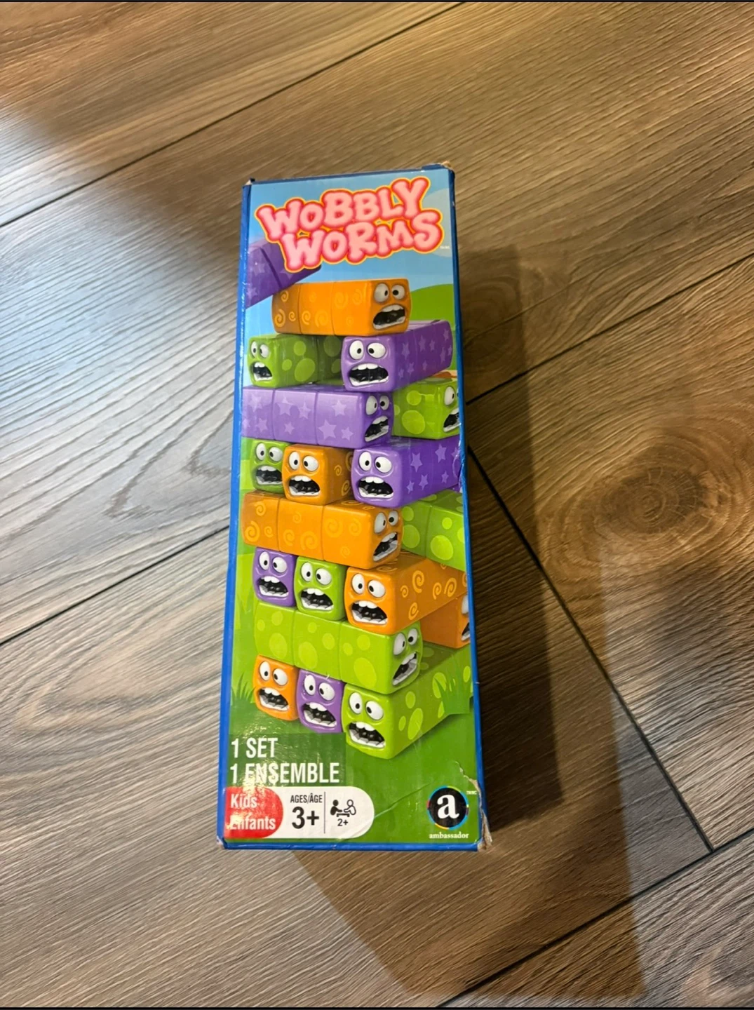 Wobbly Worms Game