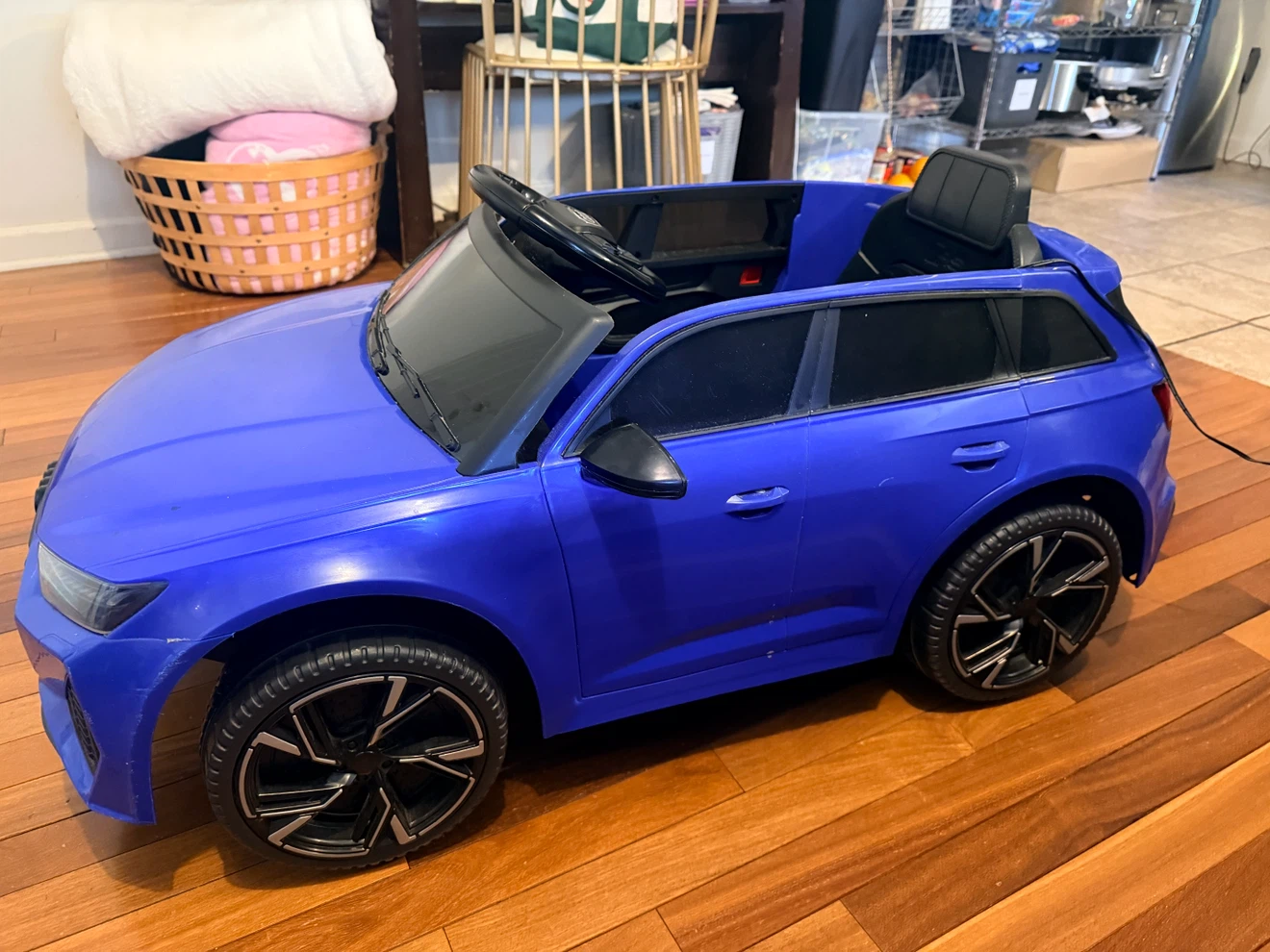 Kidzone Audi RS6 Licensed 12V Ride On Car - photo 4