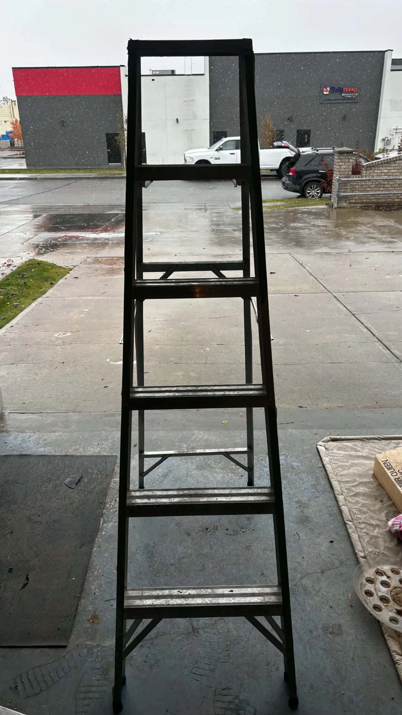Reynolds 6ft Aluminum Ladder - photo 2
