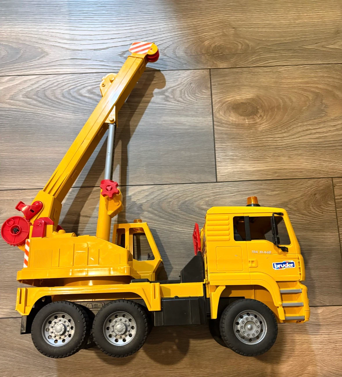 Bruder MAN TGA Crane Truck