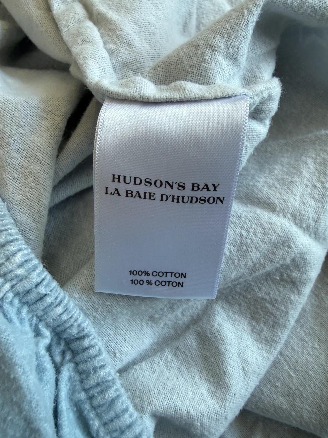 Hudson's Bay Cotton Fitted Sheet with Star Pattern - photo 2