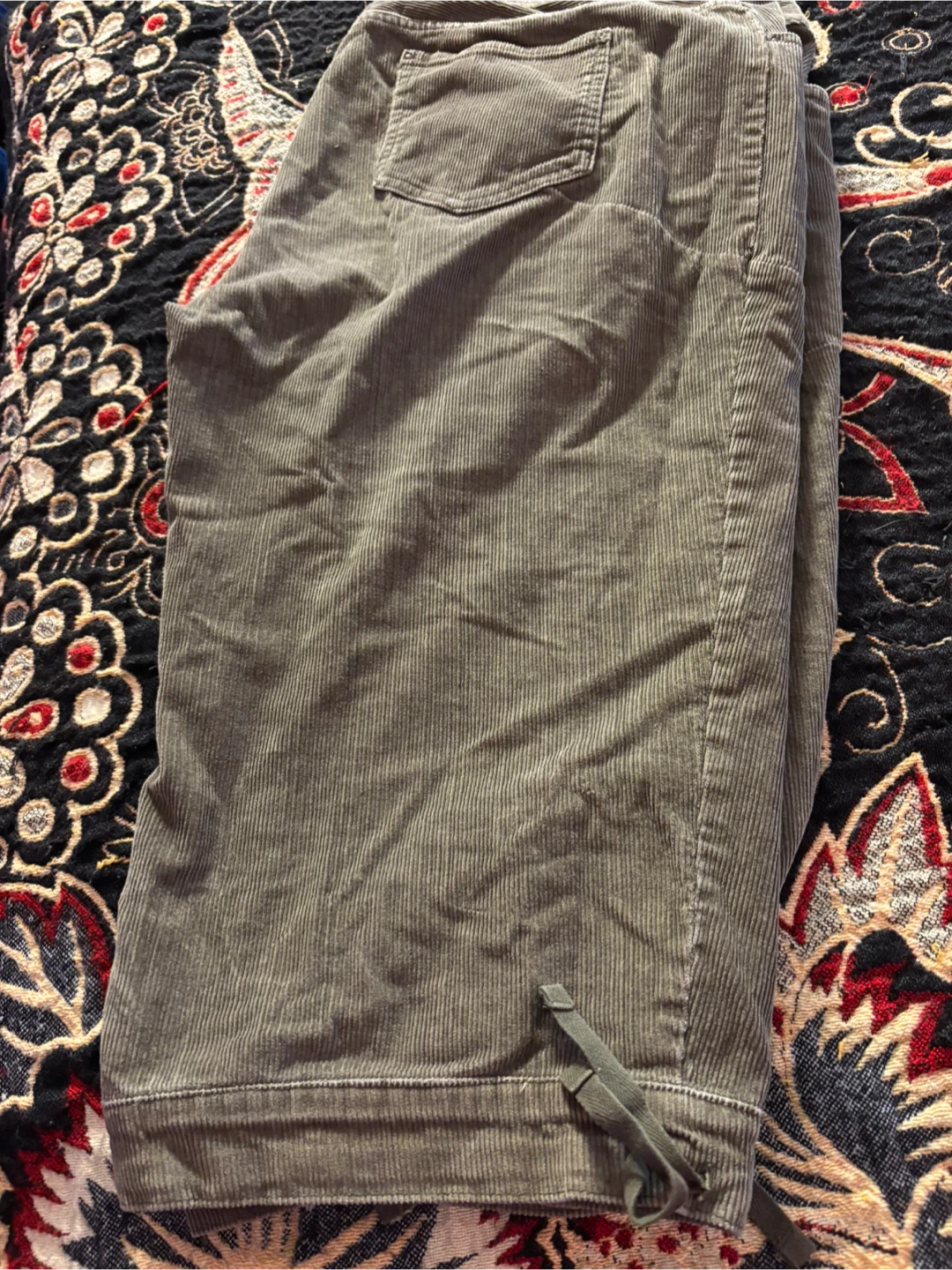 Columbia Corduroy Capris Size 16W