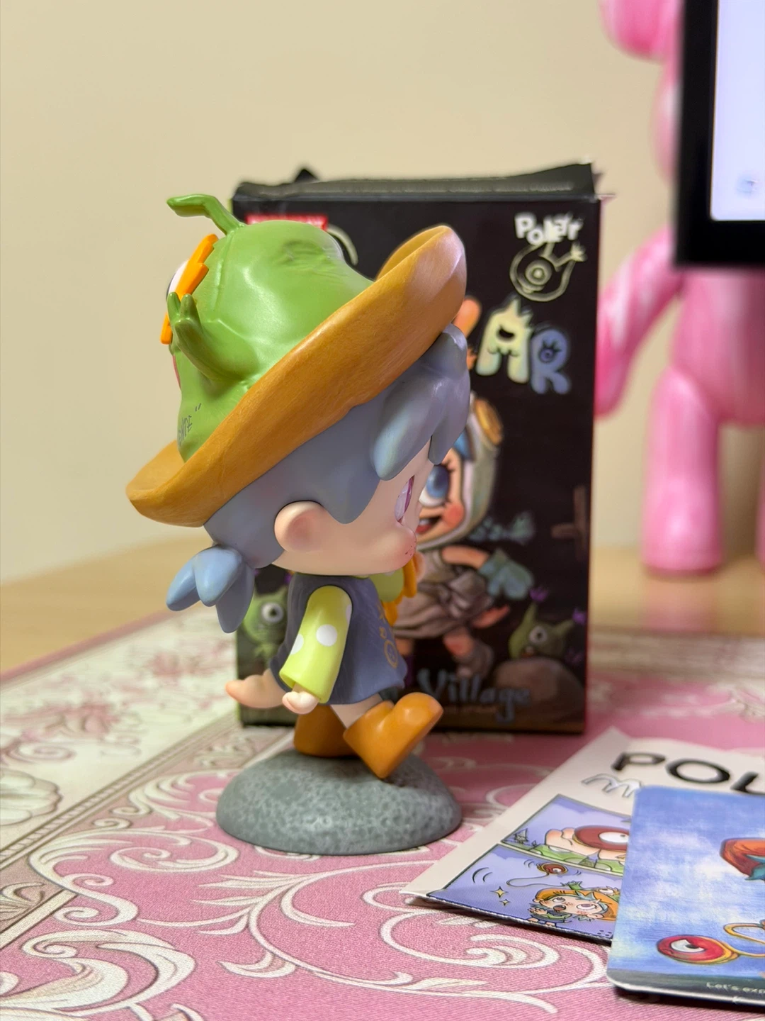 Pop Mart Polar Monster Village Figurine - photo 4