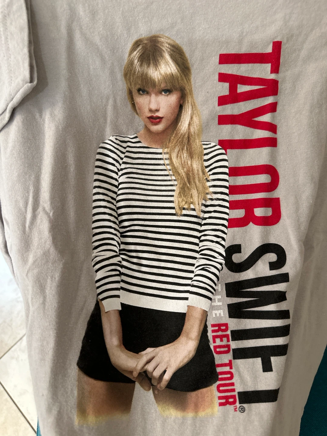 Taylor Swift The Red Tour 2013 T-Shirt