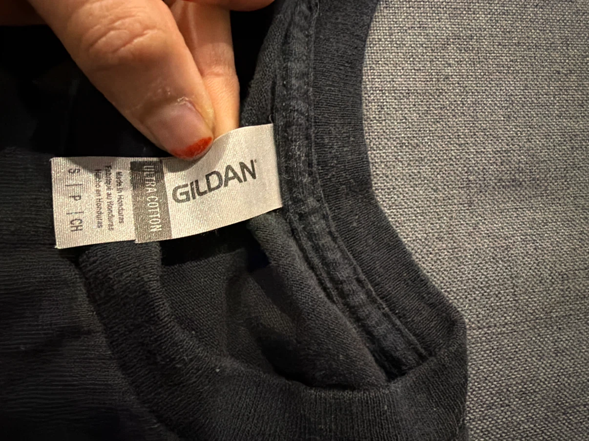Gildan Black Graphic T-Shirt - photo 3