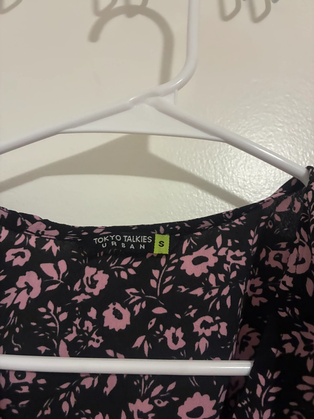 Tokyo Talkies Urban Floral Wrap Dress - photo 4