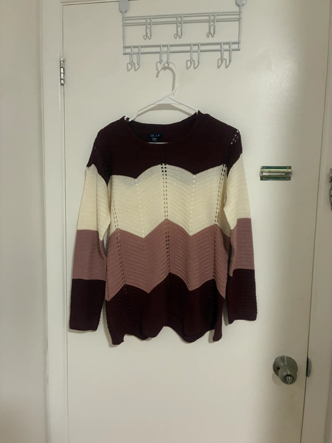 UK2LA Chevron Pattern Sweater, Medium - photo 5