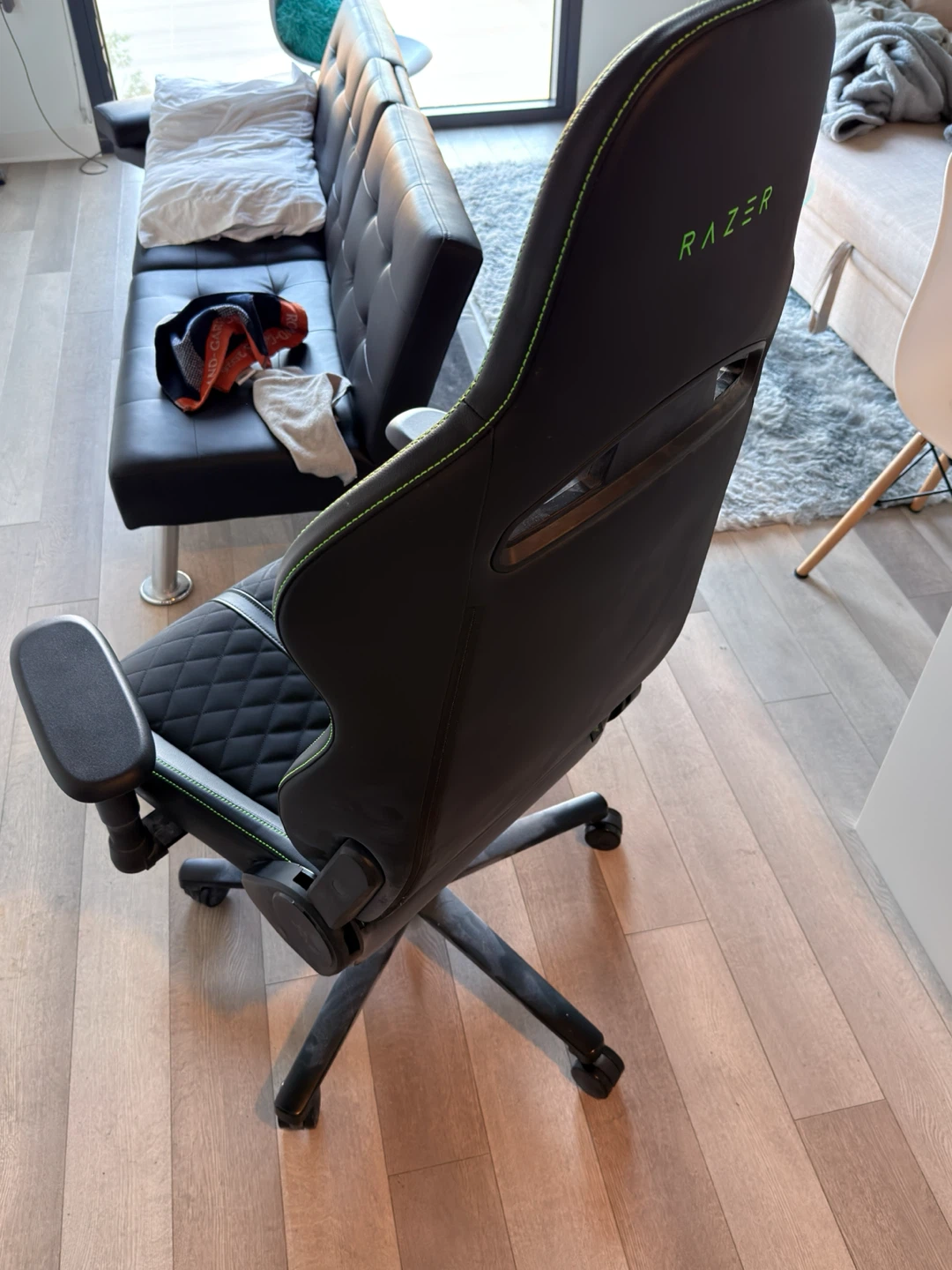 Razer Gaming Chair - photo 3