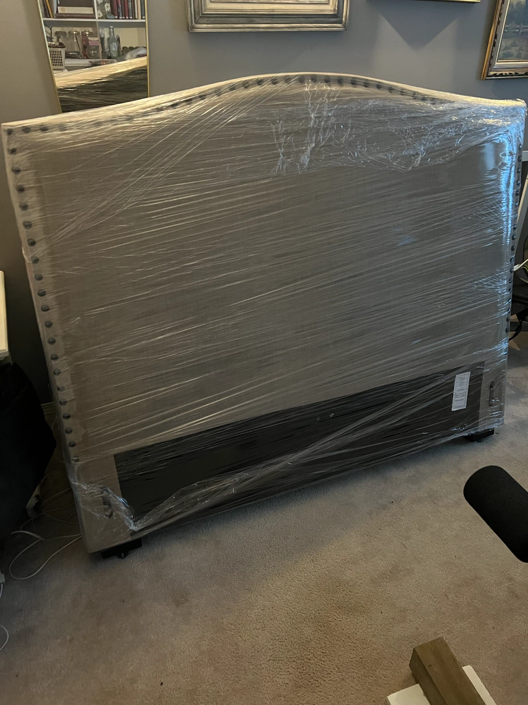 Upholstered Queen Size Headboard - photo 2