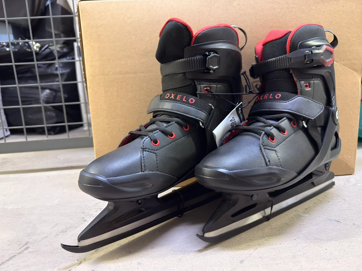 OXELO Ice Skates - US W11 M9.5