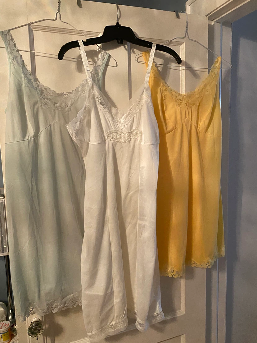 Vintage Nightgowns - photo 3