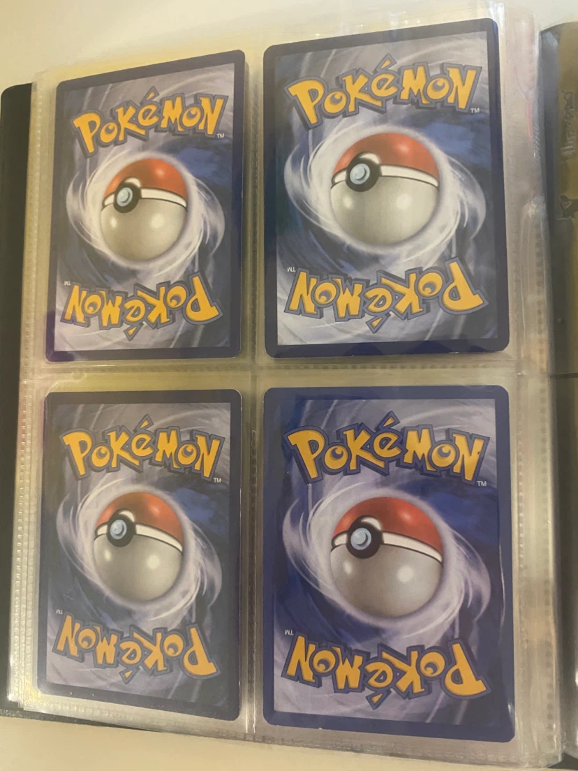 Pokémon Hit Card Pile! - photo 2