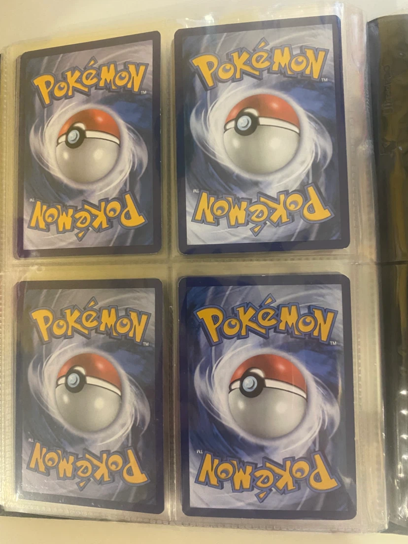 Pokémon Hit Card Pile! - photo 4